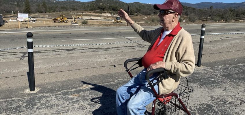93 year old Bill Howe Waves to All Driving by on Highway 49
